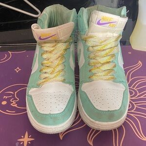 Nike Athletic Shoes in Mint Green and White